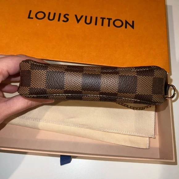 LOUIS VUITTON MINI POCHETTE ACCESSORIES *NEW IN BOX* - Picture 12 of 13